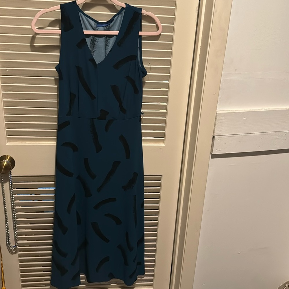 APT .9 dark blue dress, size small, polyester, great condition